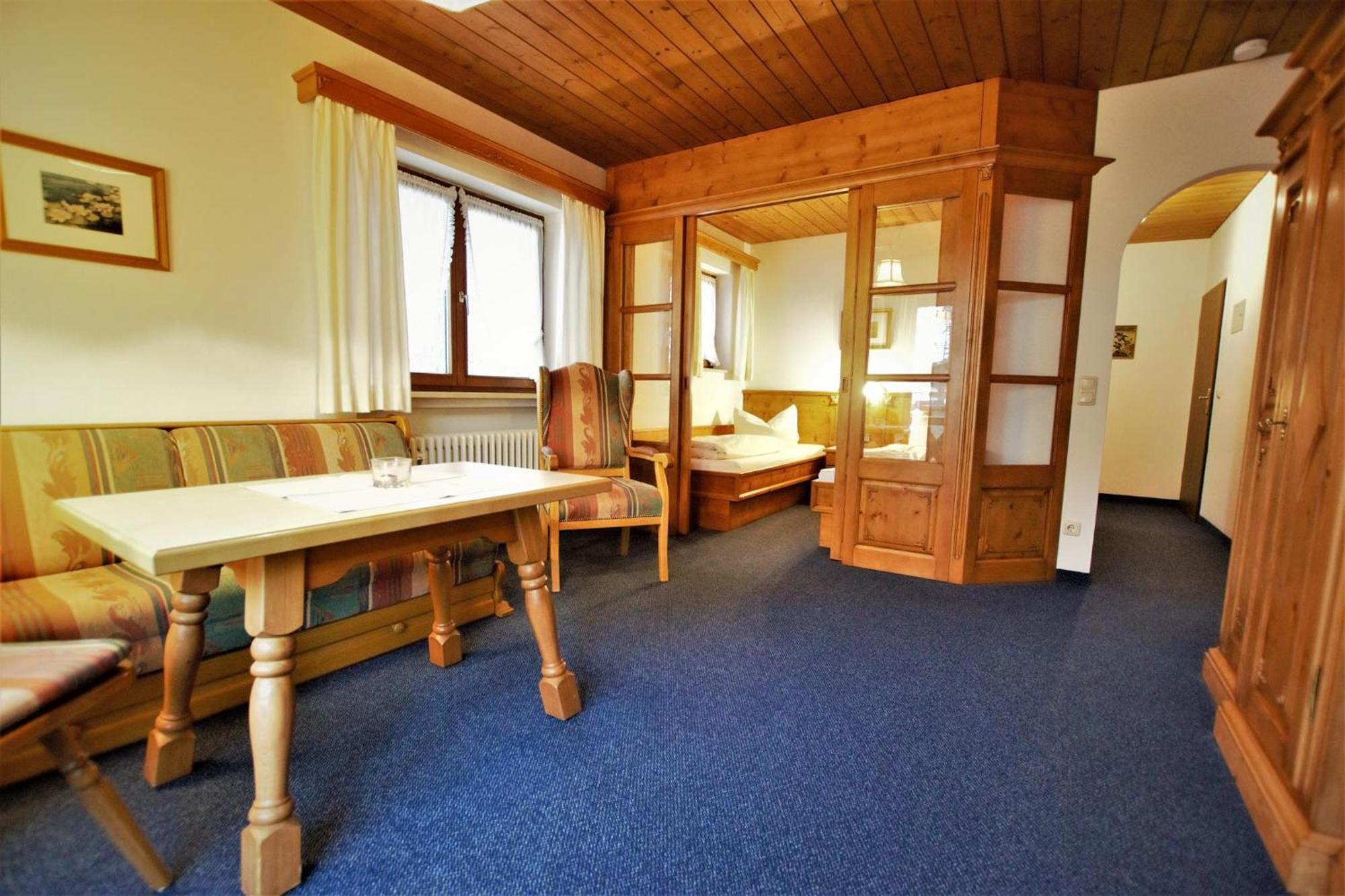 ホテル Ferienhaus Waldwinkl グライナウ 部屋 写真